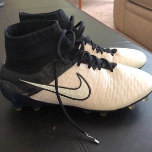 Nike Magista high top cleats